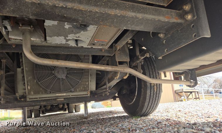 image for item DT7104 2003 Freightliner XC Chassis RV