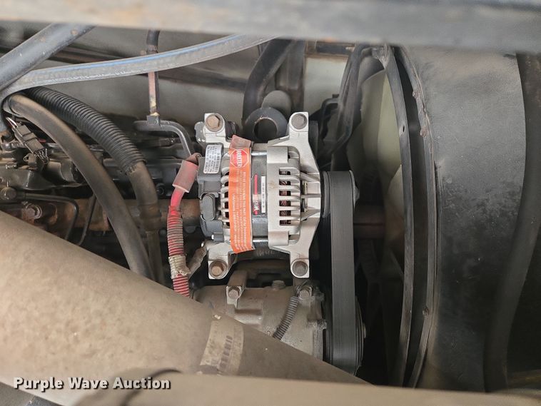 image for item DT7104 2003 Freightliner XC Chassis RV