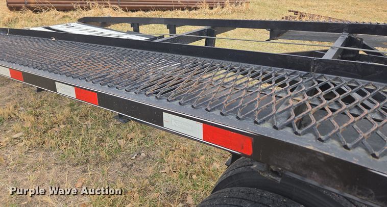 image for item DT7106 2019 Kaufman car carrier