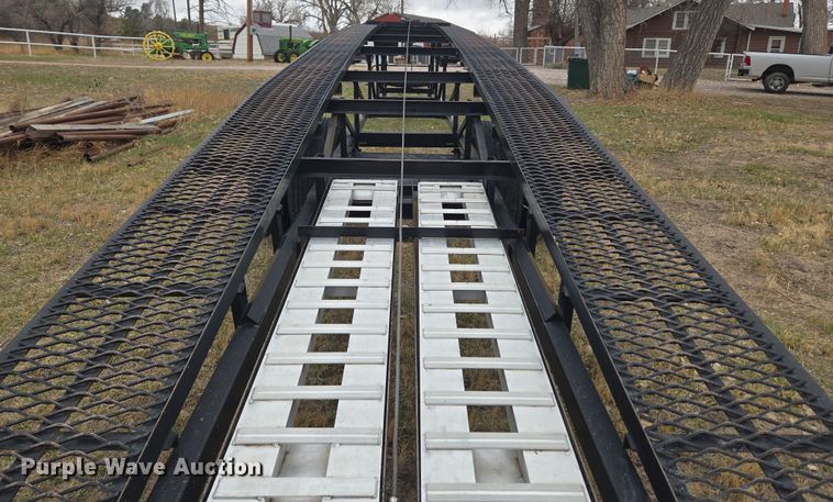 image for item DT7106 2019 Kaufman car carrier