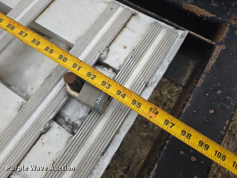 image for item DT7106 2019 Kaufman car carrier