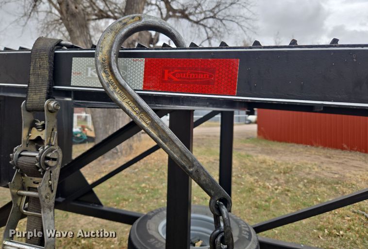 image for item DT7106 2019 Kaufman car carrier