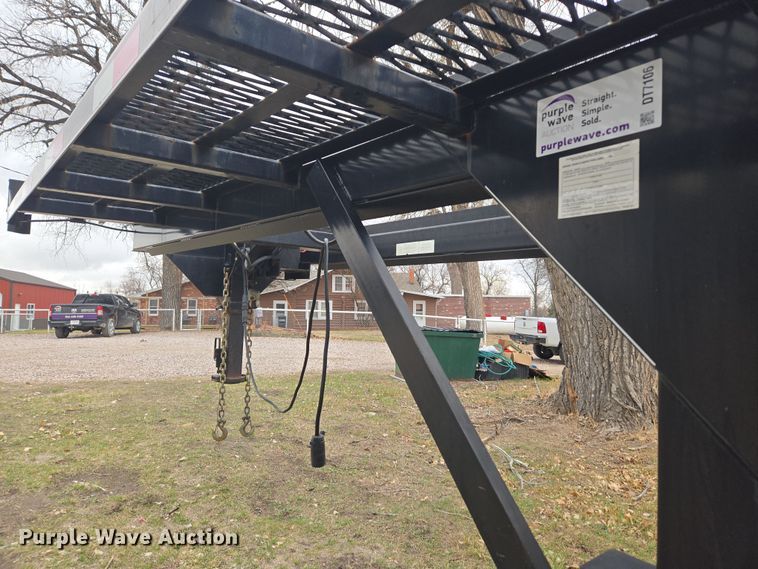 image for item DT7106 2019 Kaufman car carrier