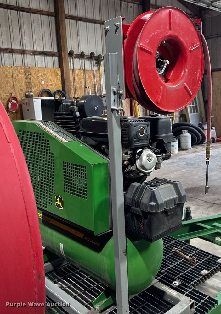 image for item DU3445 John Deere AC2-20GHS air compressor