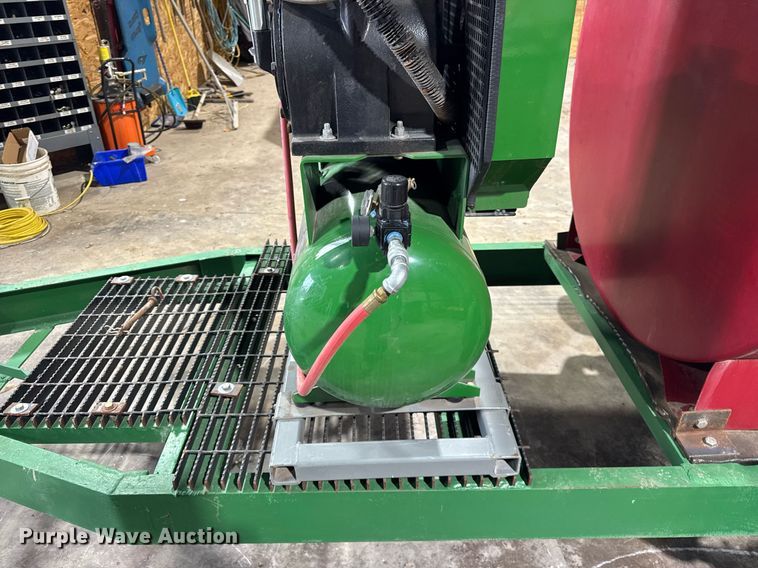 image for item DU3445 John Deere AC2-20GHS air compressor