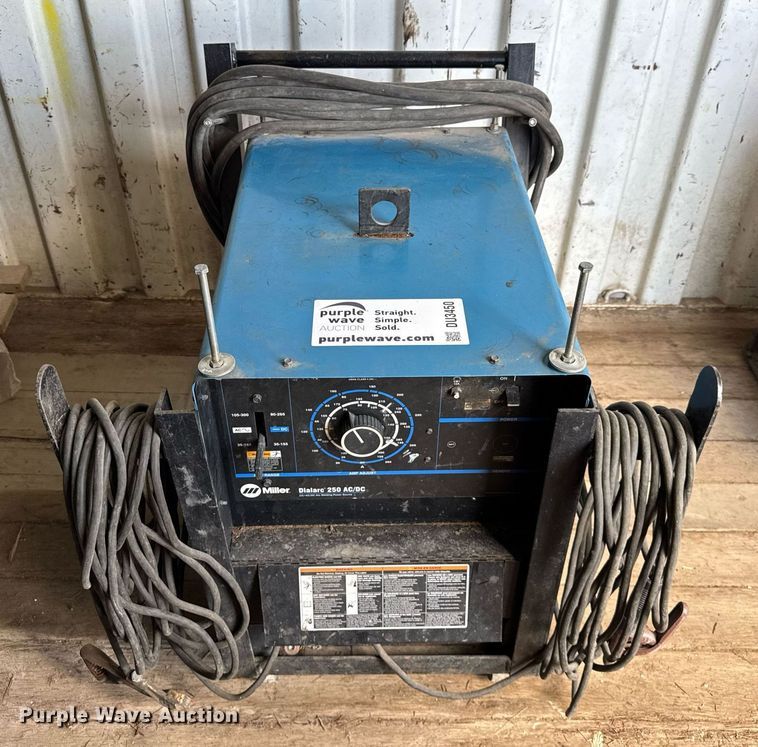 image for item DU3450 Miller Dialarc 250 welder