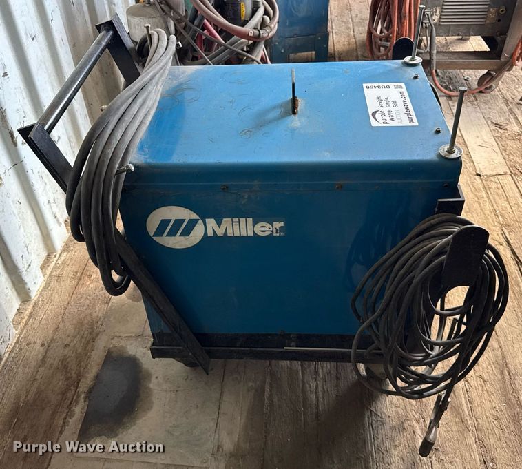 image for item DU3450 Miller Dialarc 250 welder