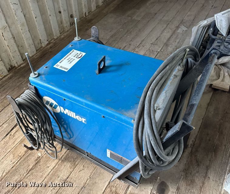 image for item DU3450 Miller Dialarc 250 welder