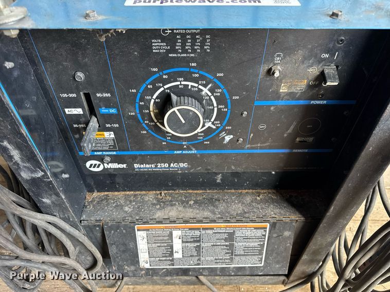 image for item DU3450 Miller Dialarc 250 welder