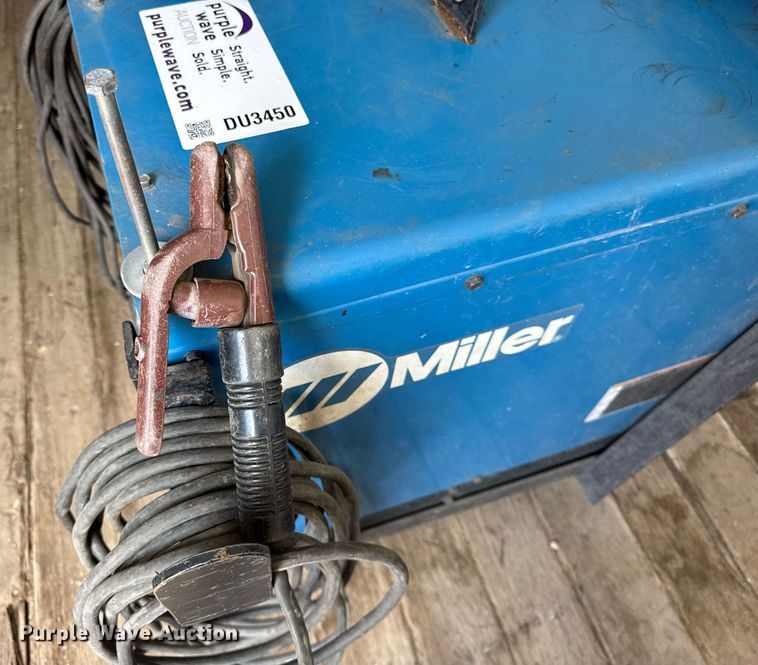 image for item DU3450 Miller Dialarc 250 welder