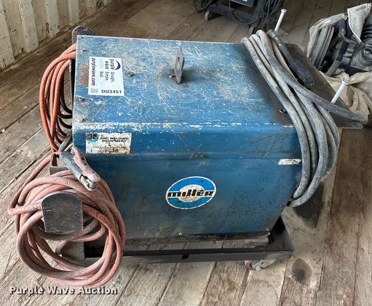 image for item DU3451 Miller Dialarc 250 welder