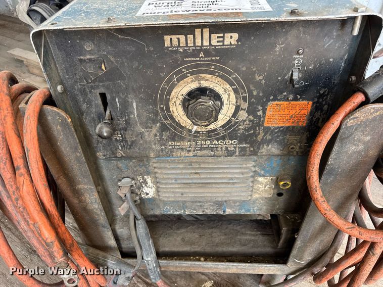 image for item DU3451 Miller Dialarc 250 welder