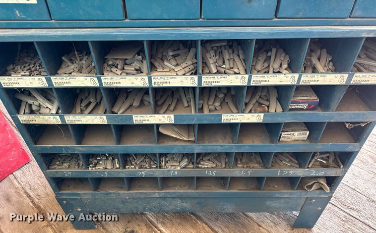 image for item DU3452 CEMB C73-L tire balancer