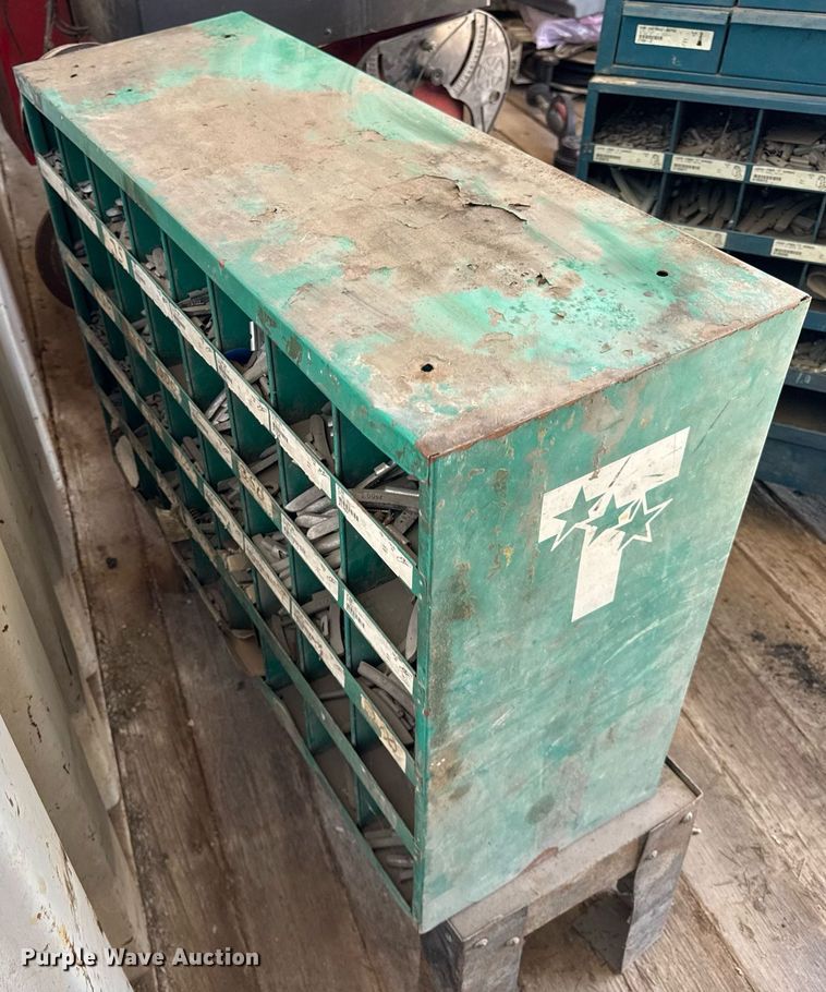 image for item DU3452 CEMB C73-L tire balancer