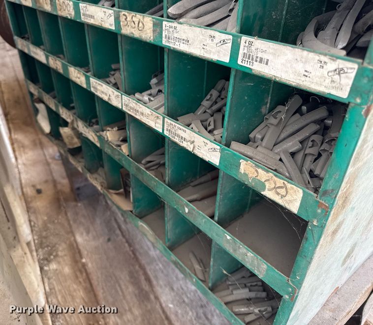 image for item DU3452 CEMB C73-L tire balancer