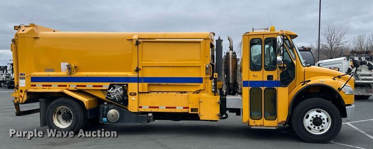 image for item DV0749 2016 Freightliner  M2 refuse truck