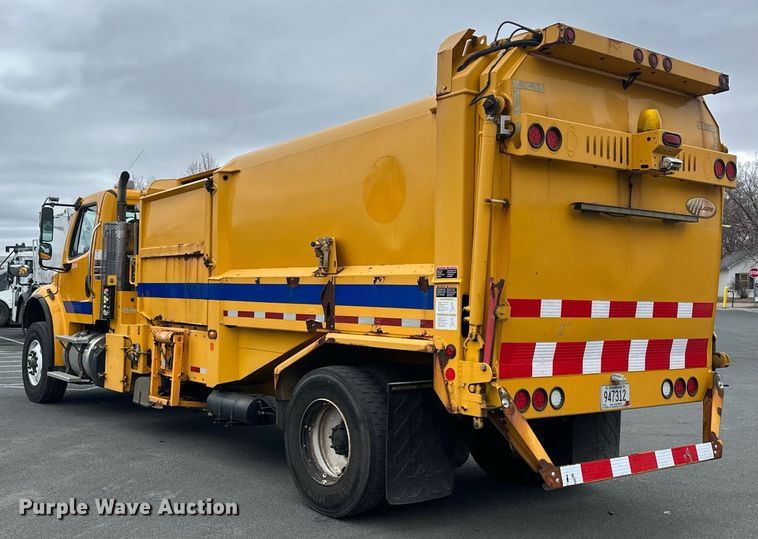 image for item DV0749 2016 Freightliner  M2 refuse truck
