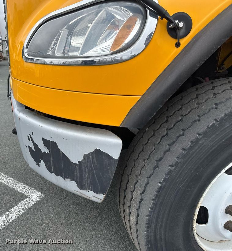 image for item DV0749 2016 Freightliner  M2 refuse truck