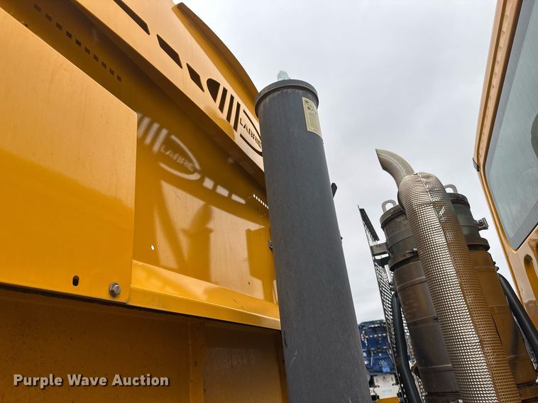 image for item DV0749 2016 Freightliner  M2 refuse truck