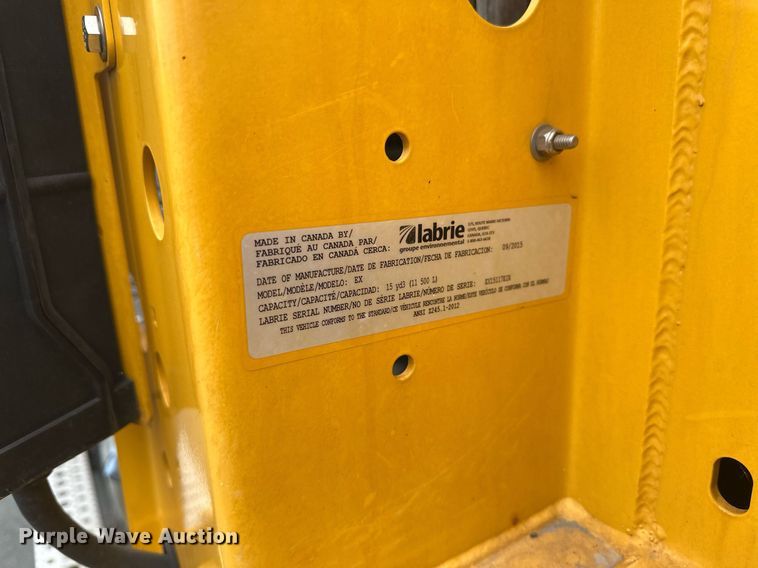 image for item DV0749 2016 Freightliner  M2 refuse truck