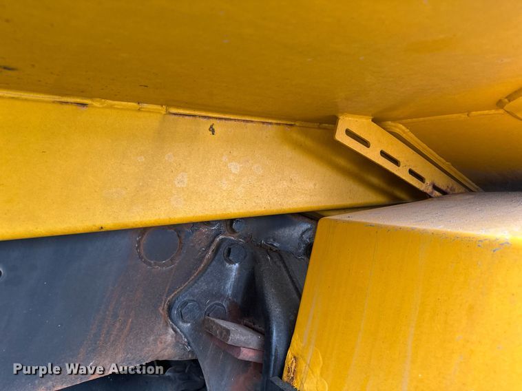 image for item DV0749 2016 Freightliner  M2 refuse truck