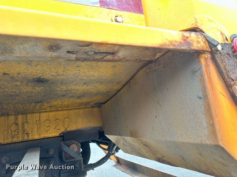 image for item DV0749 2016 Freightliner  M2 refuse truck