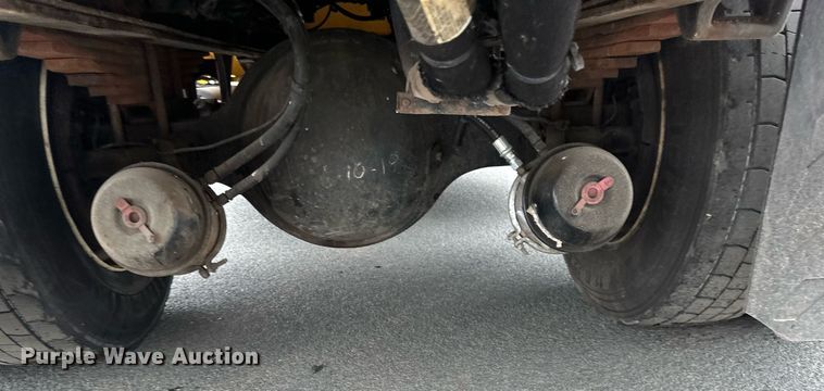 image for item DV0749 2016 Freightliner  M2 refuse truck