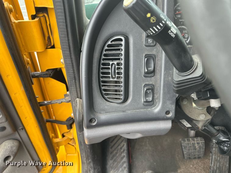 image for item DV0749 2016 Freightliner  M2 refuse truck