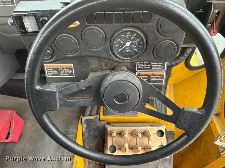 image for item DV0749 2016 Freightliner  M2 refuse truck