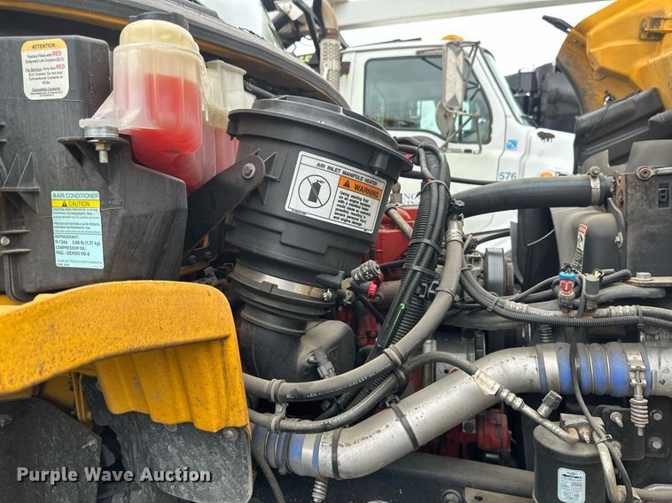 image for item DV0749 2016 Freightliner  M2 refuse truck