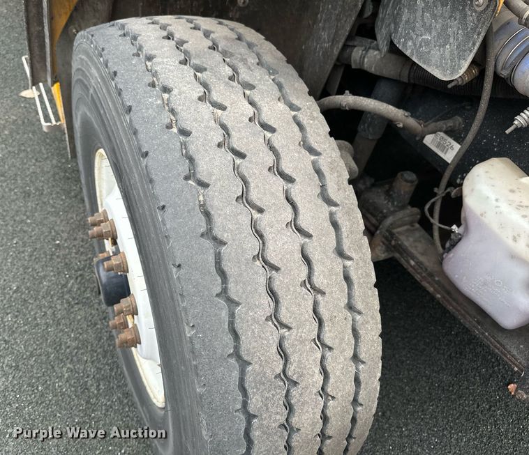 image for item DV0749 2016 Freightliner  M2 refuse truck