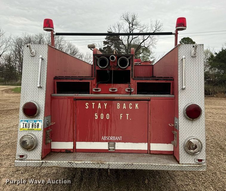 image for item DV1882 1972 Ford 700 pumper fire truck