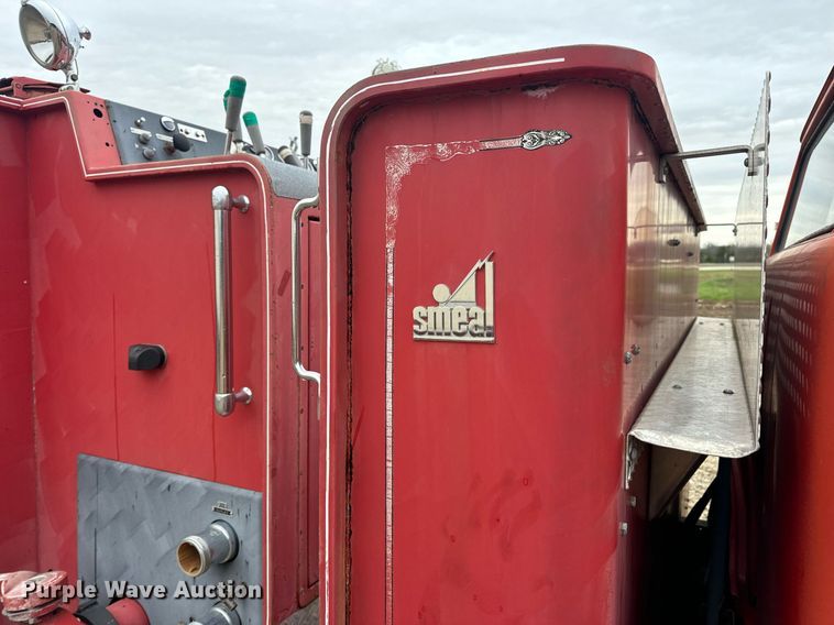 image for item DV1882 1972 Ford 700 pumper fire truck