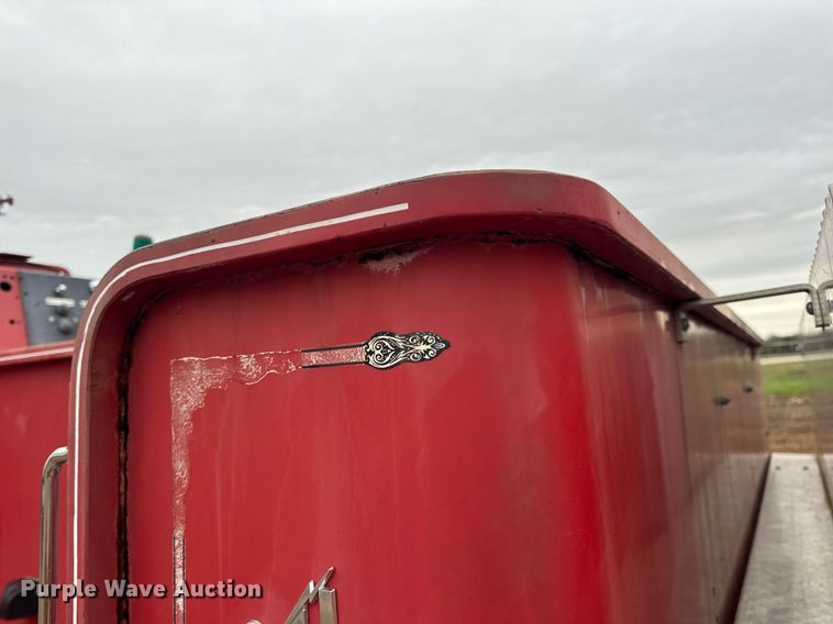 image for item DV1882 1972 Ford 700 pumper fire truck