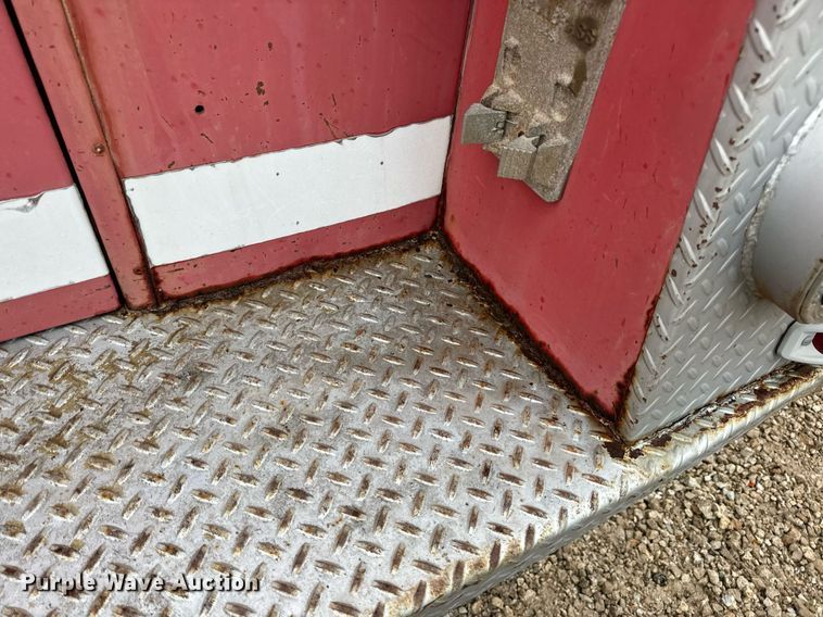 image for item DV1882 1972 Ford 700 pumper fire truck