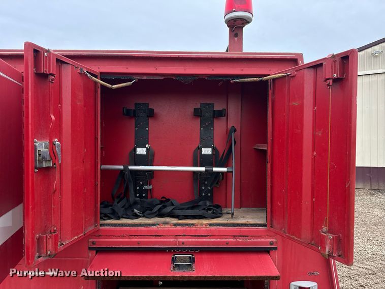 image for item DV1882 1972 Ford 700 pumper fire truck