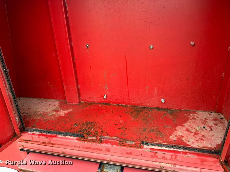 image for item DV1882 1972 Ford 700 pumper fire truck