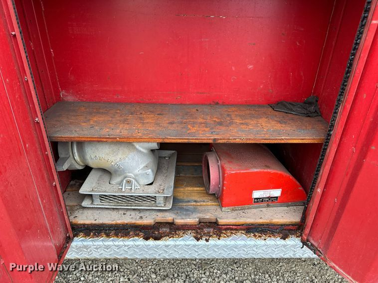 image for item DV1882 1972 Ford 700 pumper fire truck