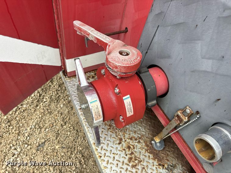 image for item DV1882 1972 Ford 700 pumper fire truck