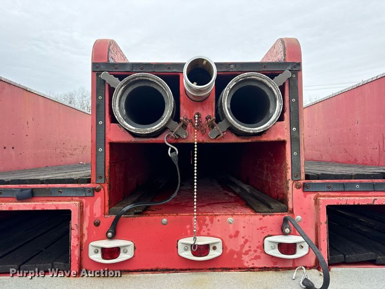 image for item DV1882 1972 Ford 700 pumper fire truck