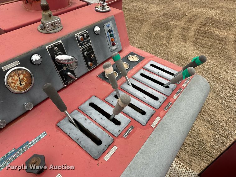 image for item DV1882 1972 Ford 700 pumper fire truck