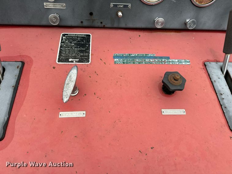 image for item DV1882 1972 Ford 700 pumper fire truck