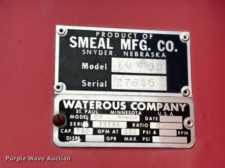 image for item DV1882 1972 Ford 700 pumper fire truck