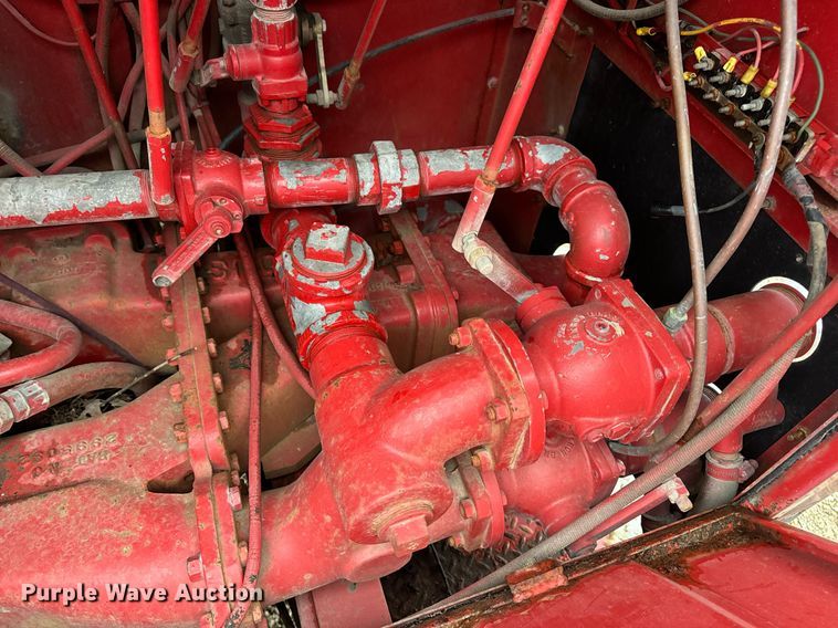 image for item DV1882 1972 Ford 700 pumper fire truck