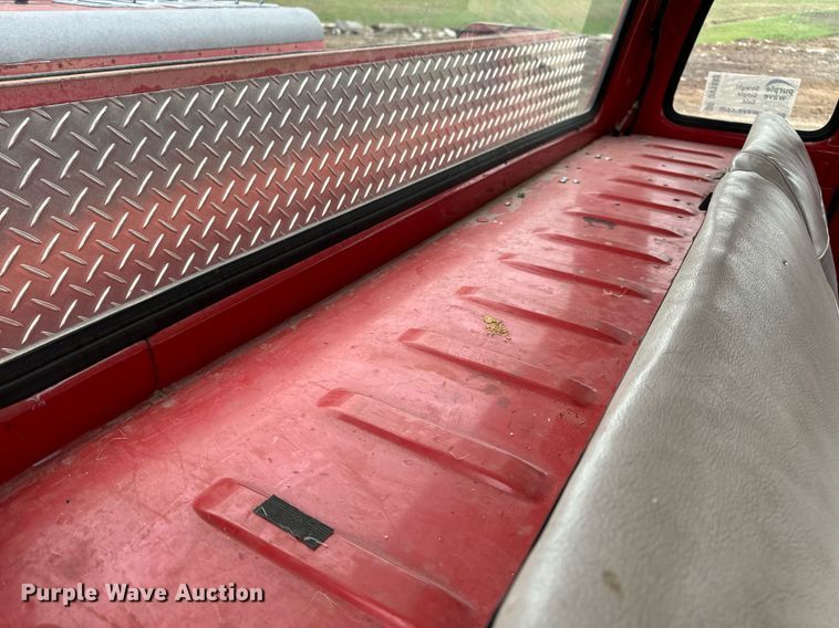 image for item DV1882 1972 Ford 700 pumper fire truck