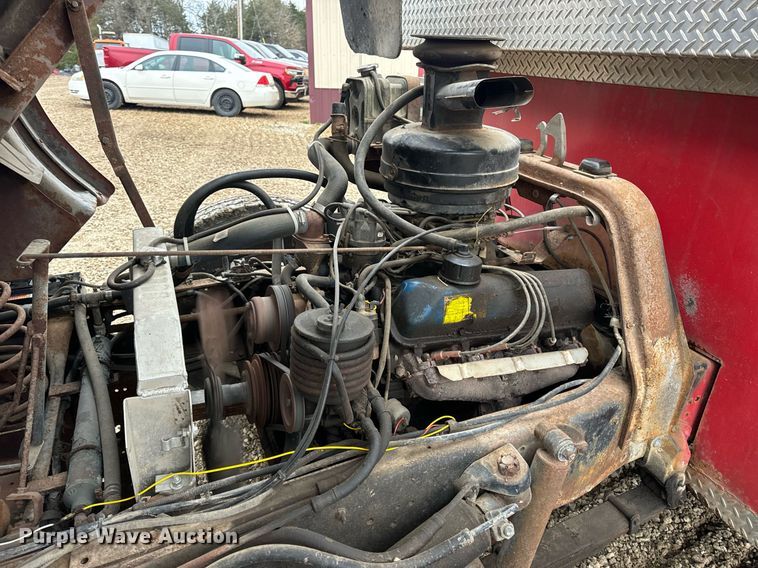 image for item DV1882 1972 Ford 700 pumper fire truck