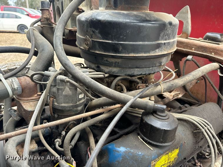 image for item DV1882 1972 Ford 700 pumper fire truck