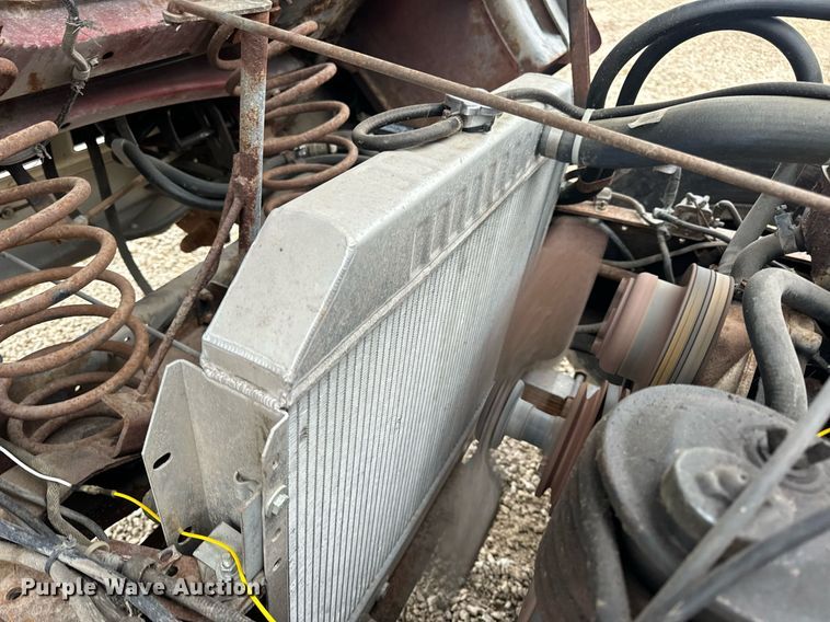 image for item DV1882 1972 Ford 700 pumper fire truck