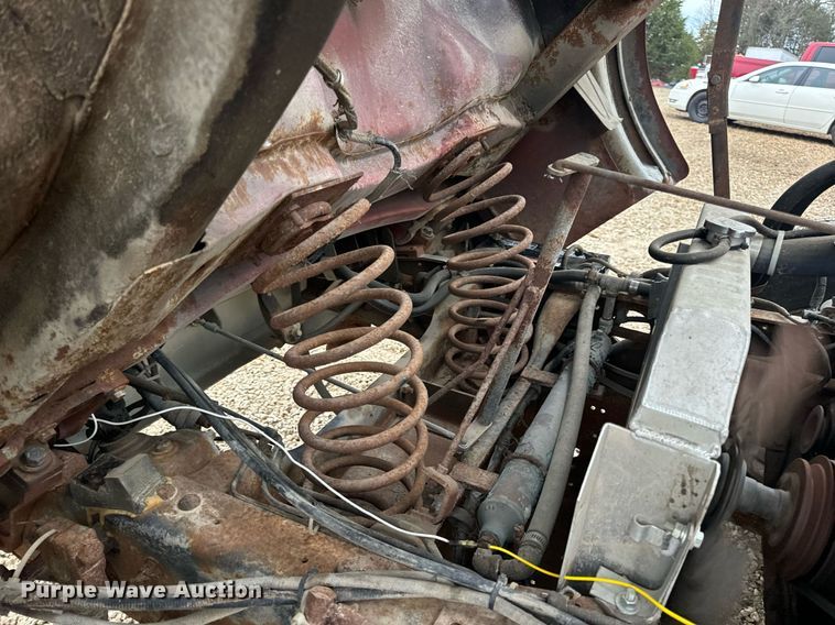 image for item DV1882 1972 Ford 700 pumper fire truck