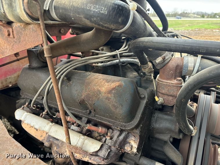 image for item DV1882 1972 Ford 700 pumper fire truck